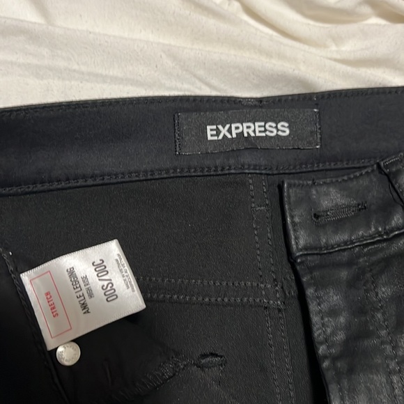 Express High Rise Stretch Ankle Jean - Picture 3 of 4